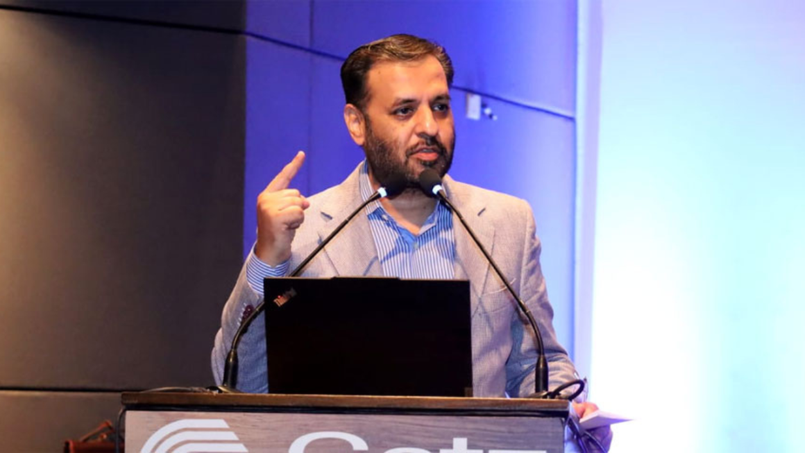 Overcrowded Hospitals Reflect Failing Health System, Says Mustafa Kamal