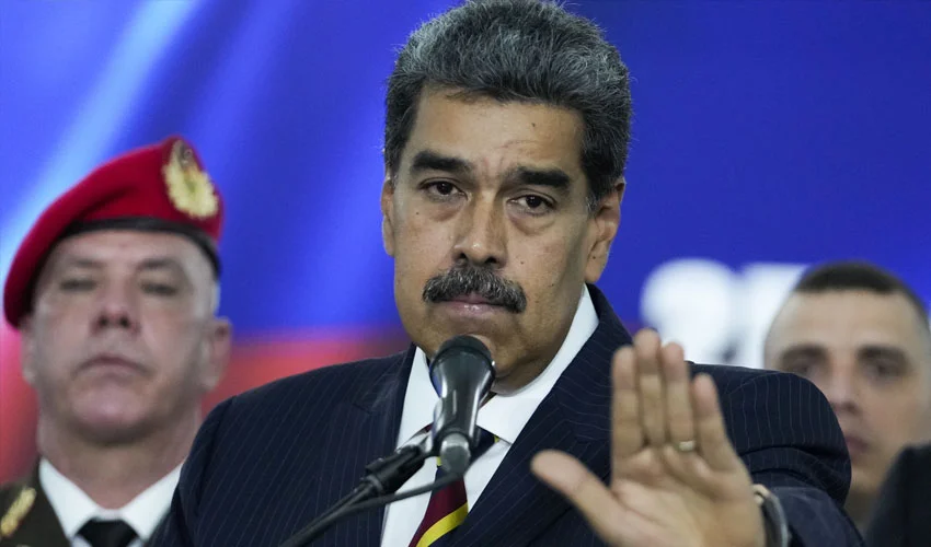Venezuela sends 15,000 troops as US warships move closer